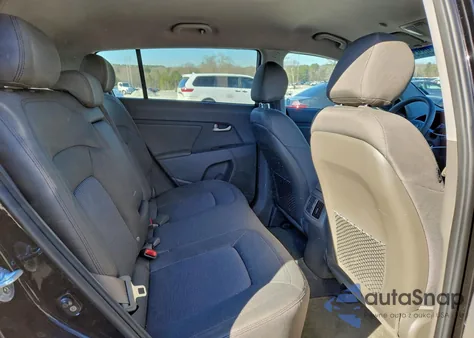 2016 Kia Sportage Lx z USA, uszkodzony, nr VIN KNDPB3AC6G7869500